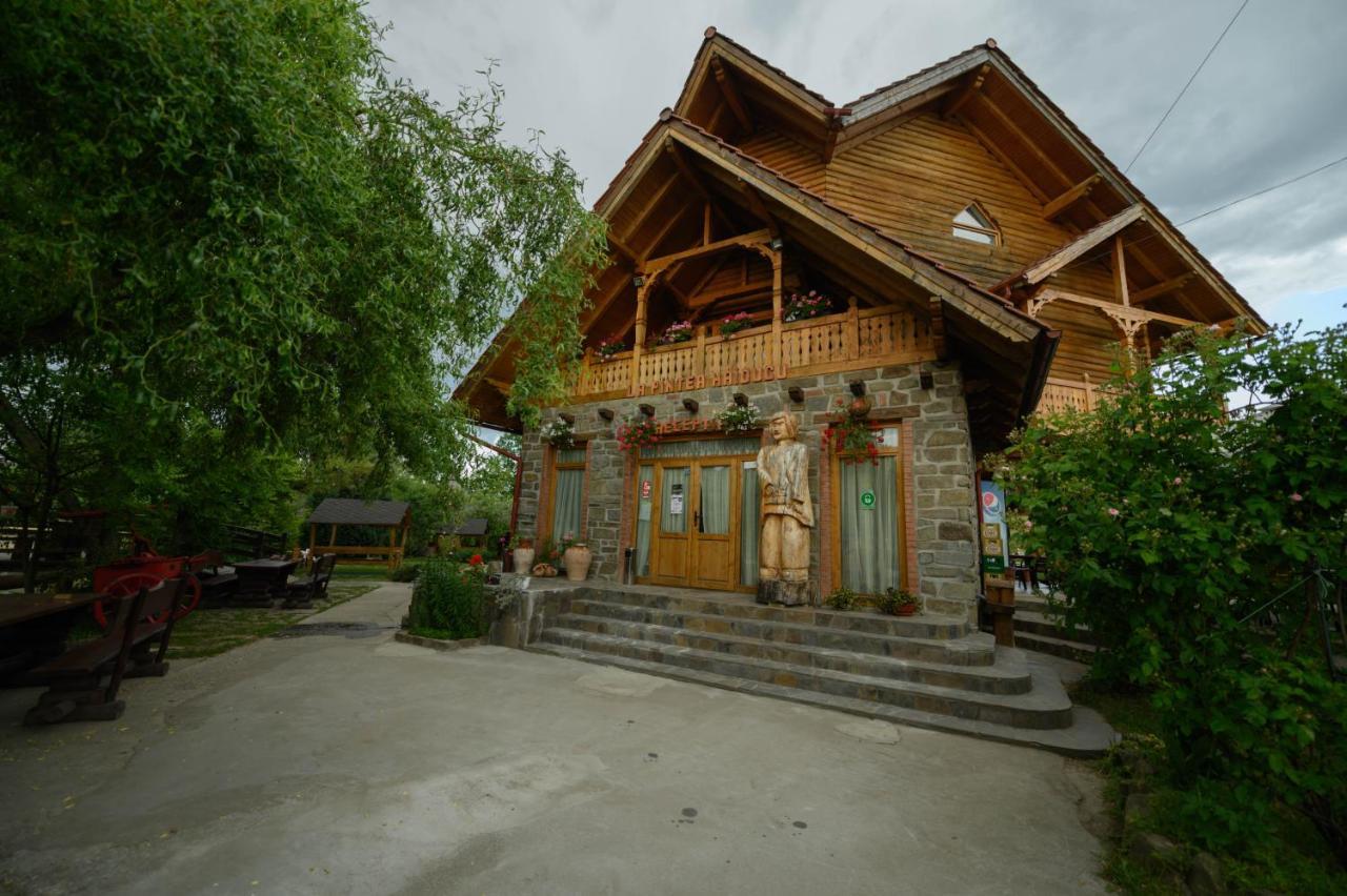 La pintea haiducu Deseşti Exterior foto