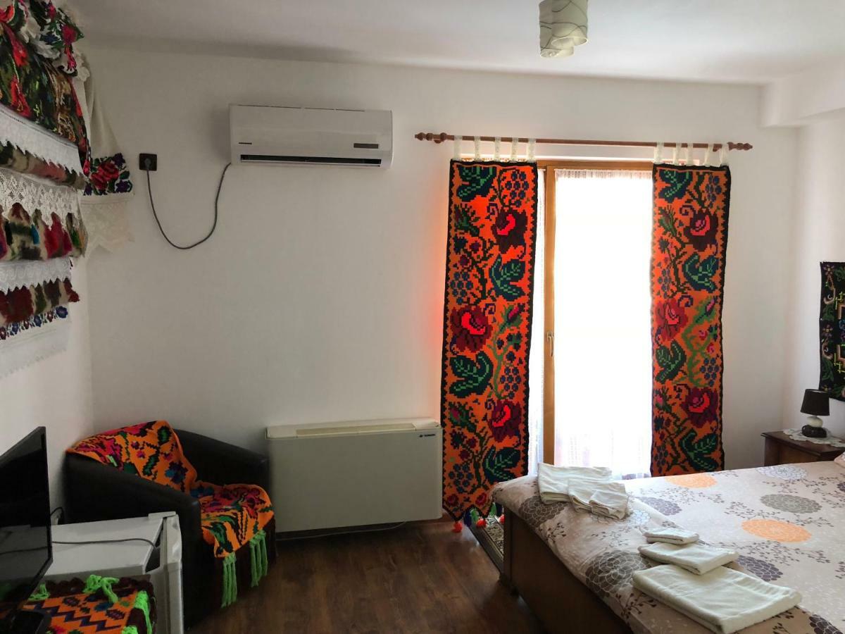 La pintea haiducu Deseşti Exterior foto