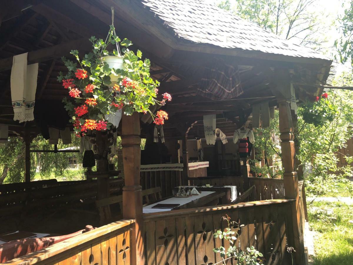 La pintea haiducu Deseşti Exterior foto